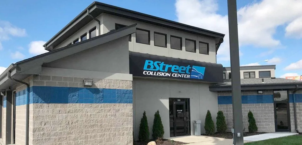 collision repair central omaha location image